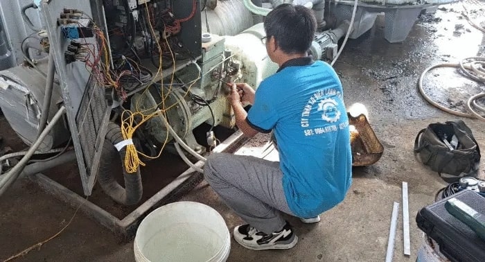 Sửa chữa chiller Tân Uyên