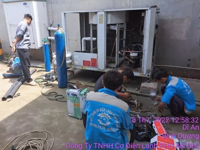 Sửa chữa chiller Tân Uyên